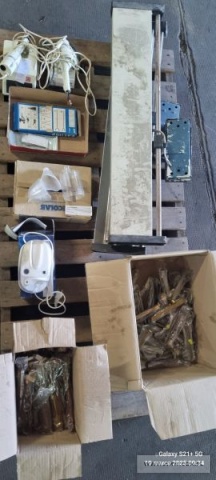 Sprzęt medyczny - pakiet zawierający 28 poz. asort.(wg oddzielnego wykazu), w tym m.in.: stół operacyjny, kozetki do badań, haki do ran itp. 
